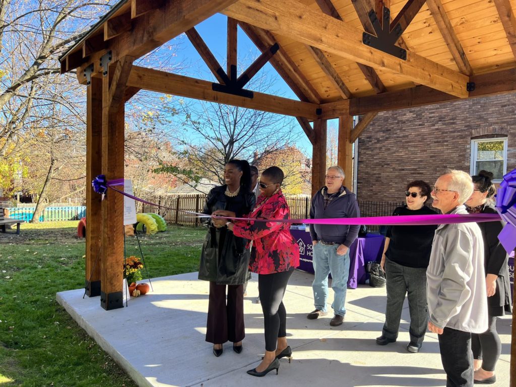 Sojourner House and Homeless Children’s Education Fund leaders cut ribbon on MOMS Green